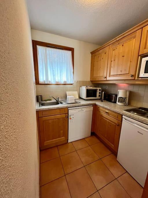 Chalet Vars 8 A 10 Personnes, Proche Des Pistes Exterior photo