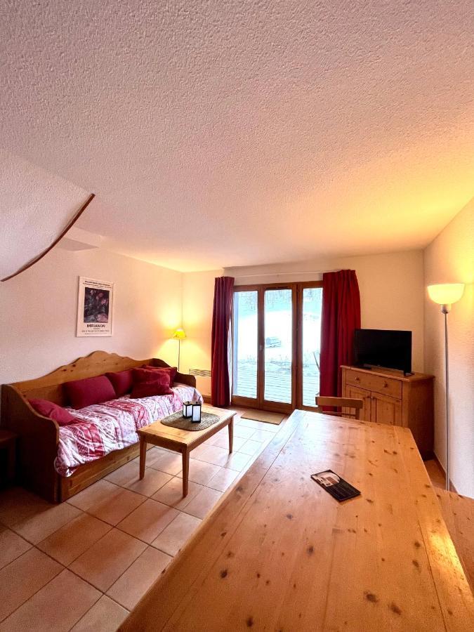 Chalet Vars 8 A 10 Personnes, Proche Des Pistes Exterior photo
